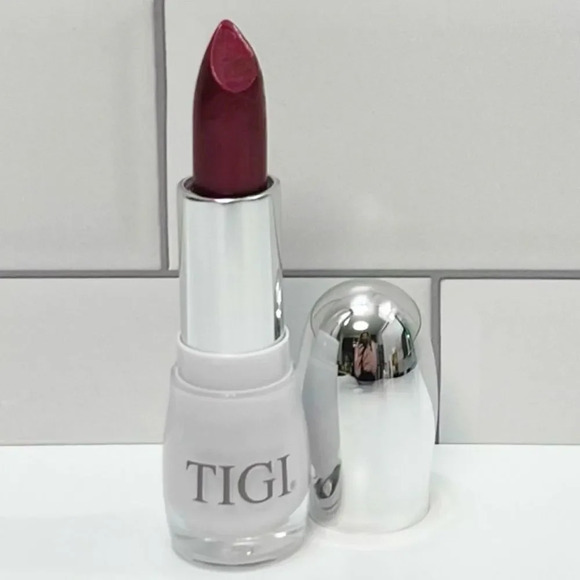 TIGI Cosmetics Passion Decadent Lipstick - Picture 1 of 1